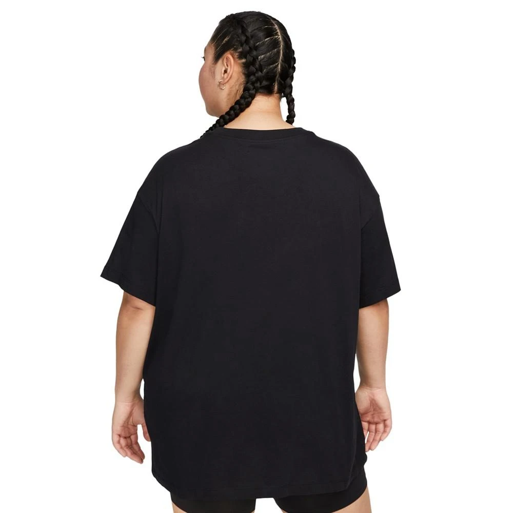 商品NIKE|Plus Size Active Sportswear Essential Women's Logo T-Shirt,价格¥226,第2张图片详细描述