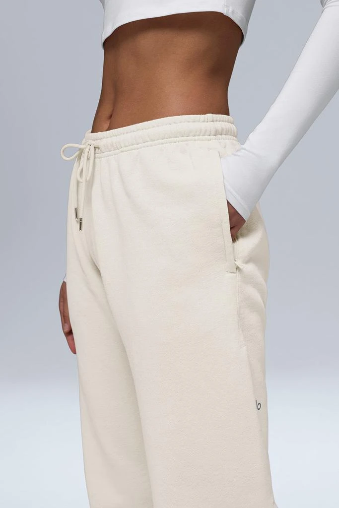 商品Alo|Chill Sweatpant - Bone,价格¥569,第4张图片详细描述