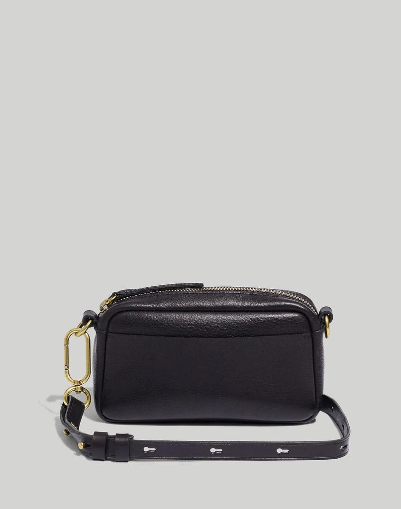 商品Madewell|The Leather Carabiner Mini Crossbody Bag,价格¥887,第1张图片