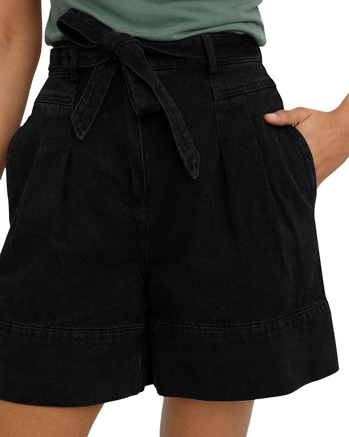 商品VERO MODA|Filukka Pleated Denim Shorts   ,价格¥138,第3张图片详细描述
