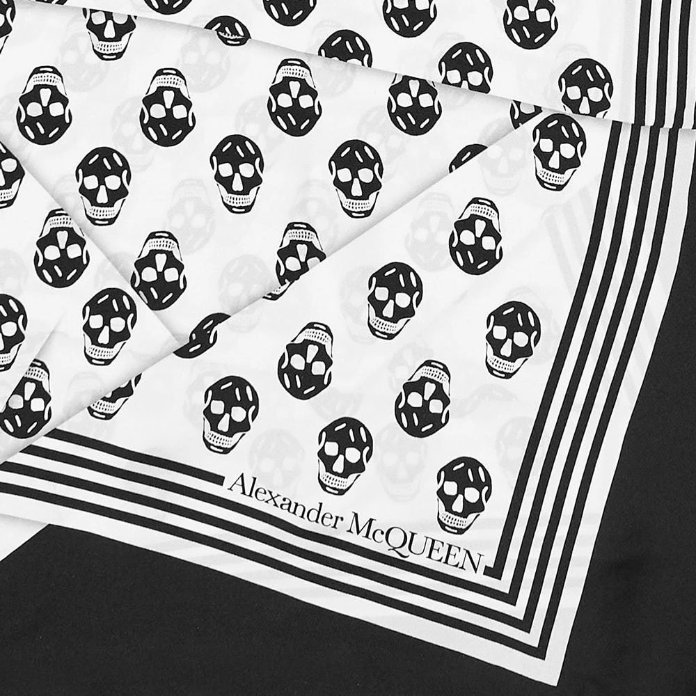 商品Alexander McQueen|Alexander McQueen Biker Crashed Scarf,价格¥876,第2张图片详细描述