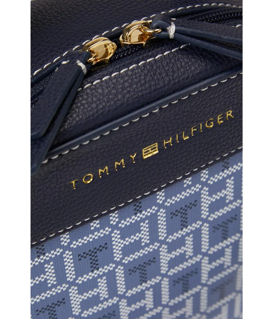 商品Tommy Hilfiger|Andrea II Crossbody,价格¥412,第4张图片详细描述