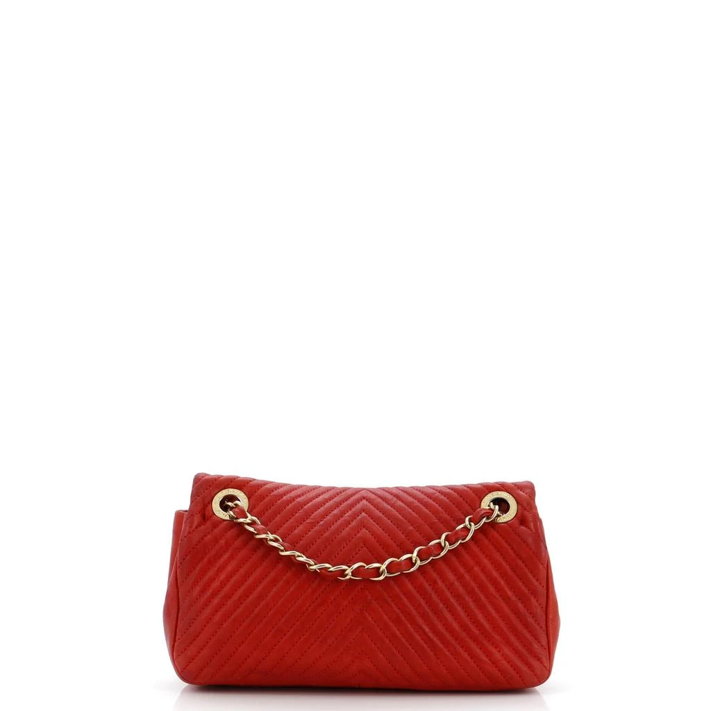 商品[二手商品] Chanel|Medallion Charm Flap Bag Chevron Wrinkled Lambskin Small,价格¥21180,第3张图片详细描述