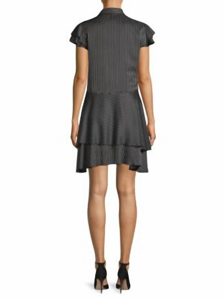 商品Alice + Olivia|Alice + Olivia - Moore Pinstripe Ruffle Shirtdress,价格¥1925,第3张图片详细描述