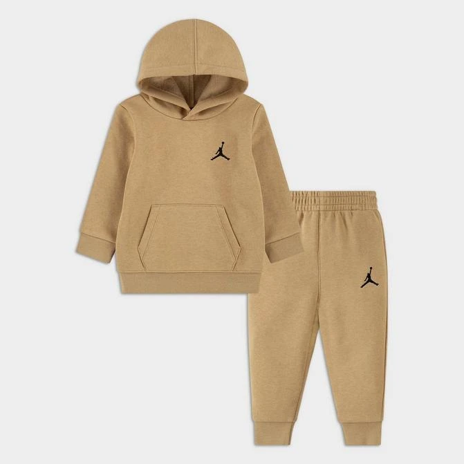 商品Jordan|Infant Jordan Essentials Hoodie and Jogger Pants Set,价格¥375,第1张图片