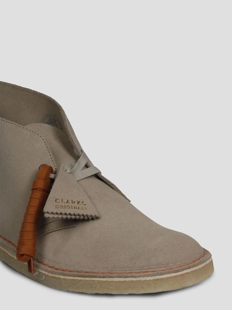商品Clarks|Clarks Desert Boots,价格¥1435,第3张图片详细描述