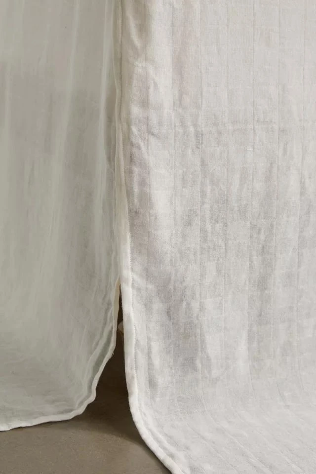 商品Urban Outfitters|Charlotte Cozy Crinkle Bed Skirt,价格¥152,第3张图片详细描述