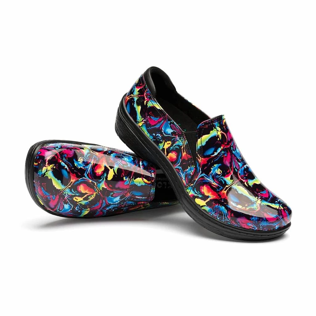 商品Klogs Footwear|Women's Moxy Clog In Neon Blur Patent,价格¥733,第1张图片