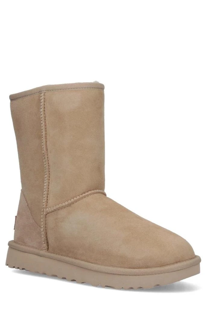 商品UGG|UGG Classic Short II Round Toe Boots,价格¥1596,第2张图片详细描述