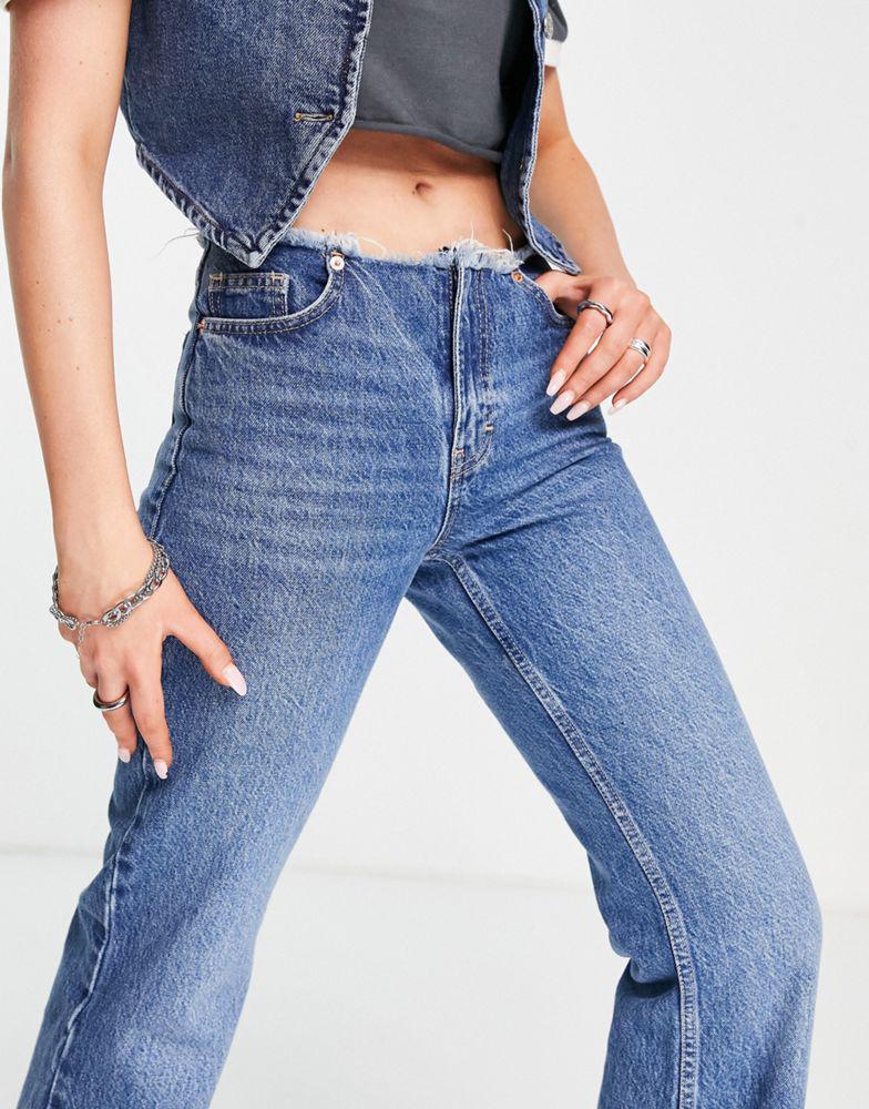 商品Topshop|Topshop raw waist band 90s flare jean in mid blue,价格¥359,第6张图片详细描述