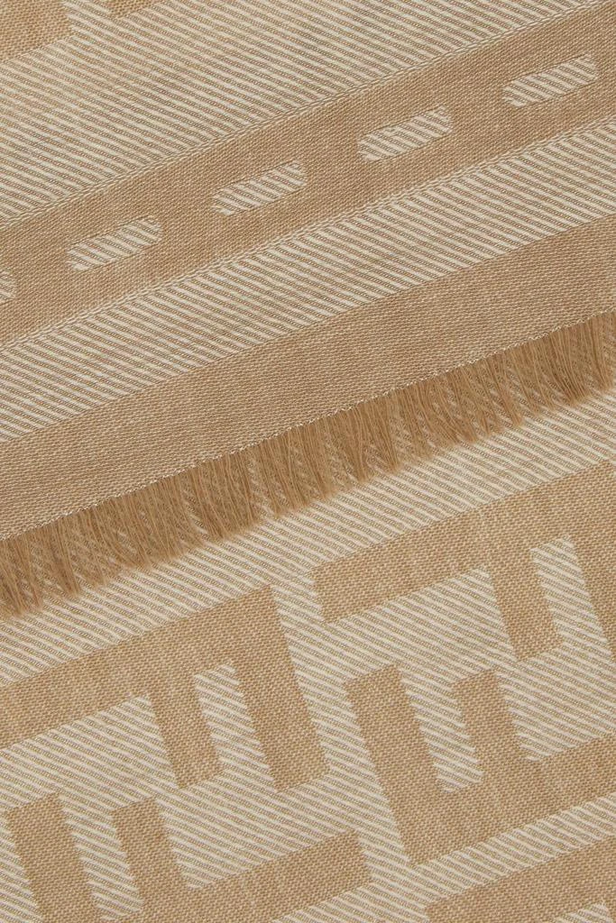 商品Fendi|Fendi Scarves & Foulards,价格¥3293,第2张图片详细描述