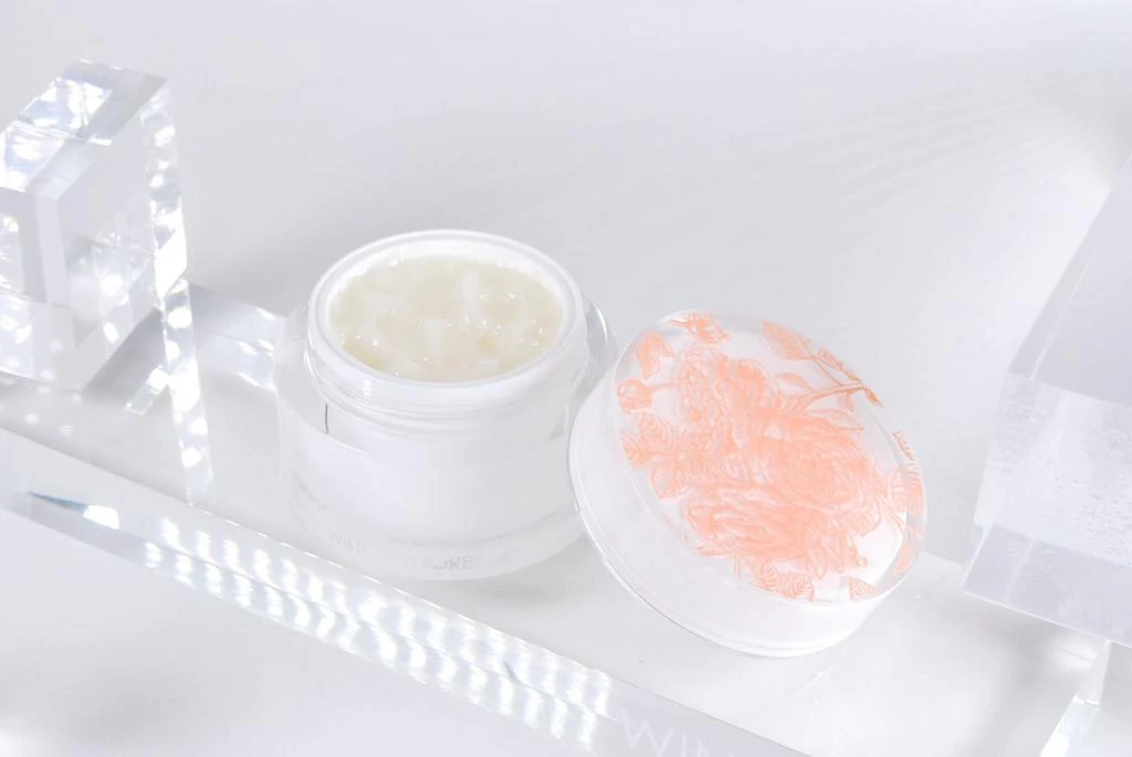 商品Winky Lux|梦幻清凉舒缓滋养面部啫喱,价格¥227,第5张图片详细描述