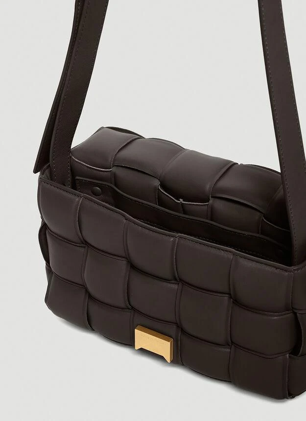 Padded Cassette Shoulder Bag in Brown 商品