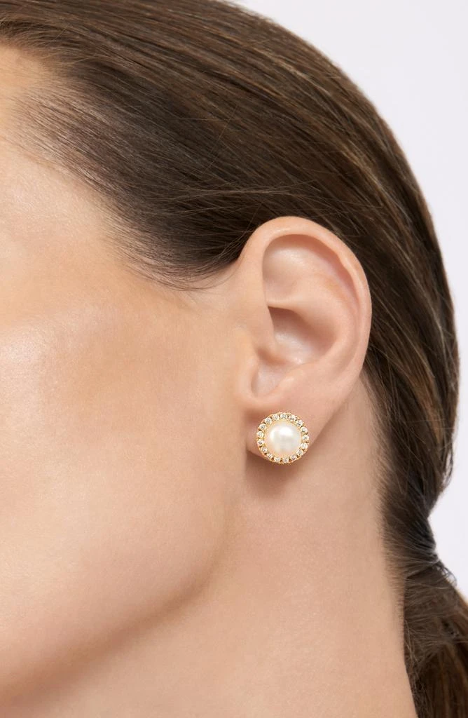 商品ADORNIA|Adornia Freshwater Pearl Halo Earrings gold,价格¥163,第2张图片详细描述
