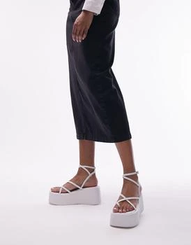 推荐Topshop Greta strappy flatform sandal in white商品