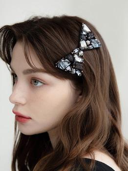 商品Jean Paul Clarisse | Swarovski Beads Ribbon Hair Clip LFAC0091,商家W Concept,价格¥1689图片