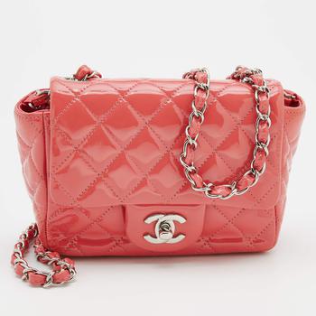 推荐Chanel Coral Quilted Patent Leather Mini Square Classic Flap Bag商品