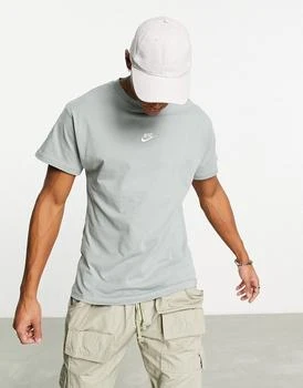 推荐Nike Club t-shirt in green商品