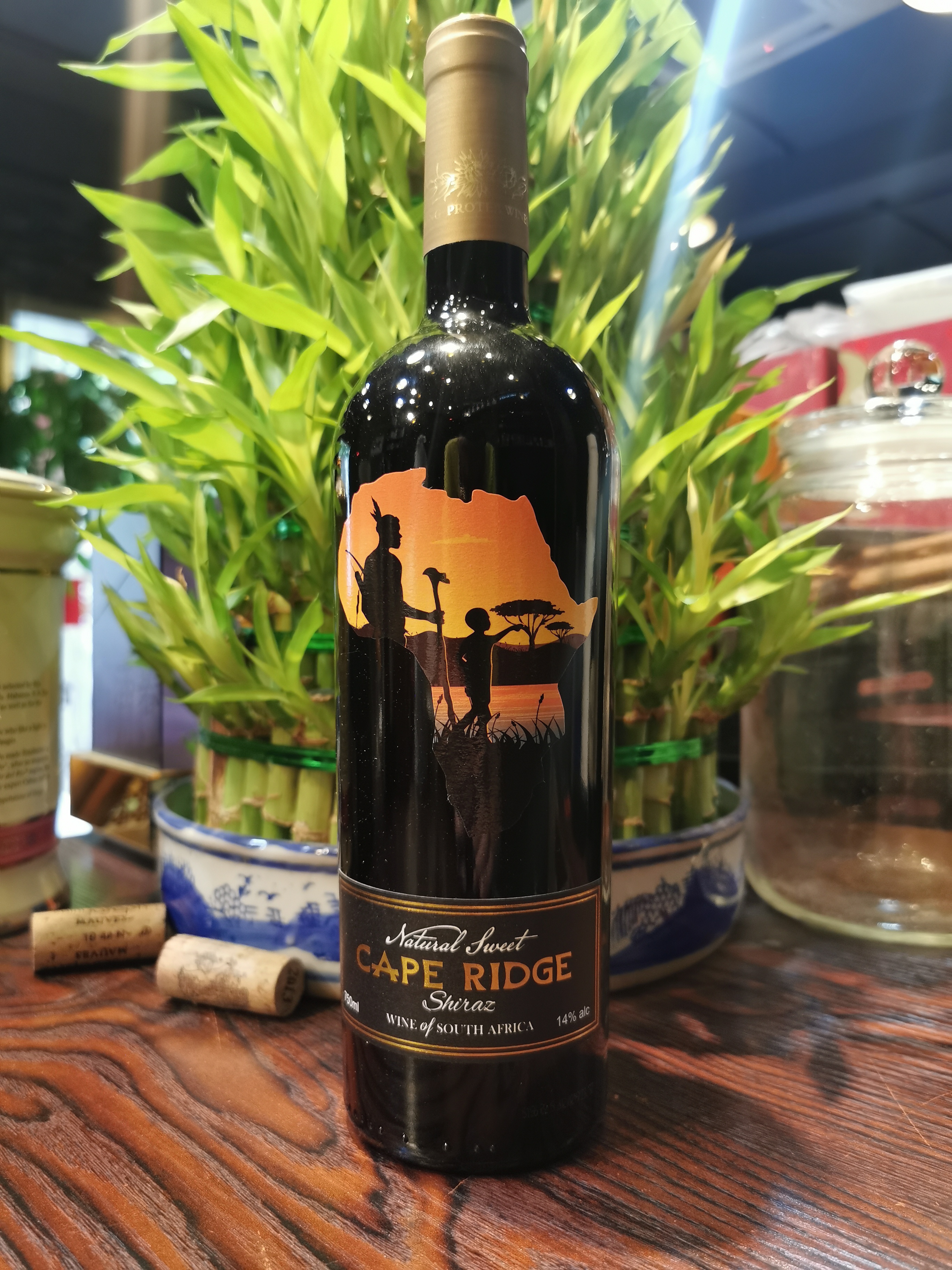 商品Cape Ridge | 【国内直发】南非原瓶进口路金角自然甜西拉红葡萄酒,商家Sideways Awake,价格¥199图片