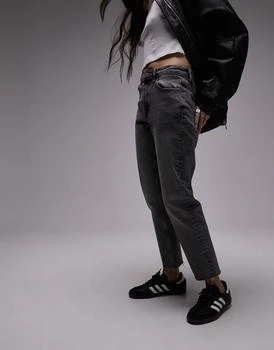 Topshop | Topshop cropped mid rise straight jeans with raw hems in grey,商家ASOS,价格¥250