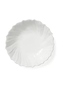 商品Incanto Stone White Ruffle Large Bowl,商家Belk,价格¥1281图片