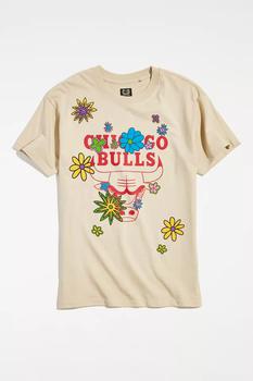 推荐Chicago Bulls NBA Flower Power Logo Tee商品