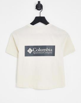 Columbia | Columbia CSC River back print cropped t-shirt in cream Exclusive at ASOS商品图片,