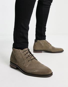 推荐Tommy Hilfiger signature suede boots in brown商品