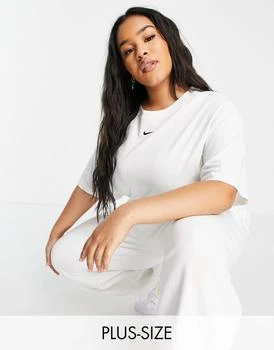 NIKE | Nike Plus Essentials boyfriend t-shirt in white 7.1折, 独家减免邮费