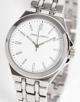 推荐ASOS DESIGN skinny bracelet watch in silver tone商品