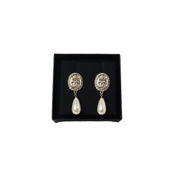商品Chanel | Chanel Round Coin with Pearl Earring Gold,商家NOBLEMARS,价格¥6185图片