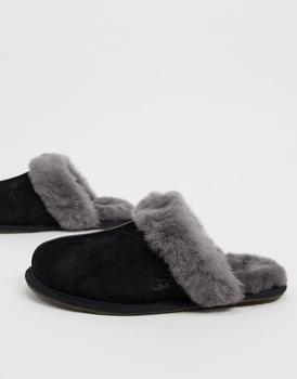 推荐UGG Scuffette II slippers in black and grey商品