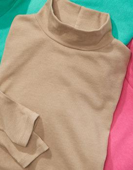AE Long-Sleeve Mock Neck T-Shirt product img