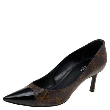 lv高帮鞋, [二手商品] Louis Vuitton | Louis Vuitton Brown/Black Monogram Canvas and Patent Leather Cap Toe Fetish Pumps Size 36商品图片 7.7折, 满1件减$100, 满减