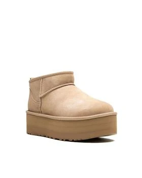 UGG | UGG Boots in Beige,商家Modayn,价格¥1228