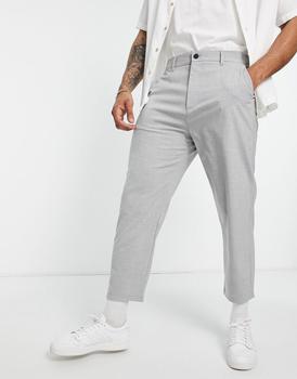 商品Pull&Bear | Pull&Bear loose tailored trouser in grey,商家ASOS,价格¥251图片