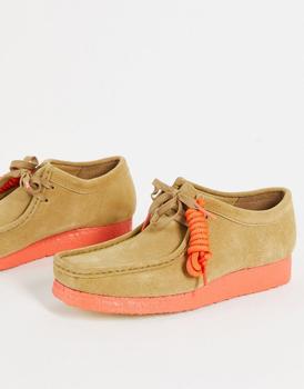 product Clarks Originals wallabee shoes in light tan image