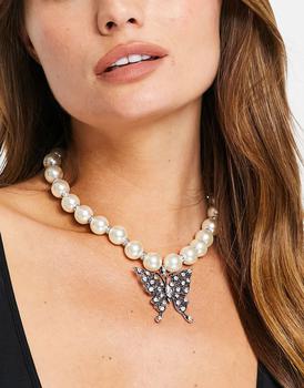 商品ASOS DESIGN necklace with faux pearl and butterfly in silver tone,商家ASOS,价格¥67图片