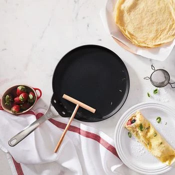 Le Creuset | 11" Nonstick Crepe Pan,商家Bloomingdale's,价格¥718