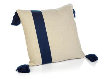 推荐Positano Embroidered Throw Pillow with Tassels商品
