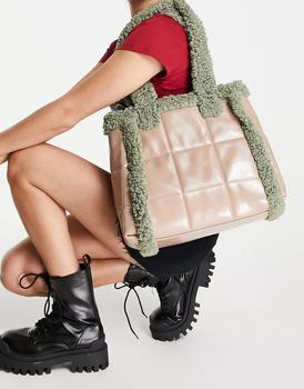 asos包, ASOS | ASOS DESIGN tote bag with shearling trim in taupe商品图片 3.6折