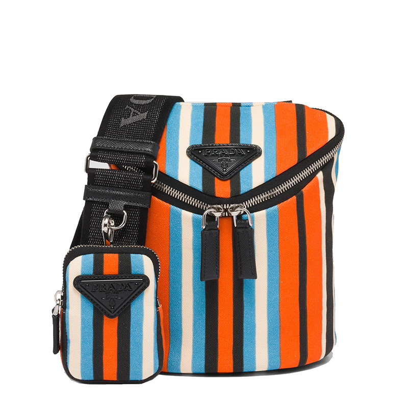 Prada | 【预售3-7天】PRADA/普拉达 22春夏新款 男士橙色/蓝色/白色横条纹织物配可拆卸小袋拉链开合斜跨单肩包2VH147_2D0Z_F0049_V_OOO商品图片,7.9折, 包邮包税
