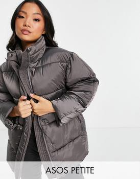 推荐ASOS DESIGN Petite luxe shiny oversized puffer jacket in charcoal商品