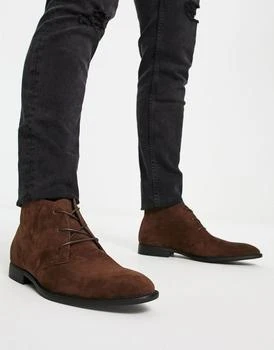 ASOS | ASOS DESIGN chukka boots in brown faux suede,商家ASOS,价格¥184