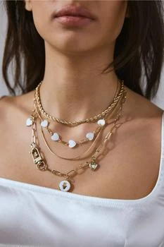 Urban Outfitters | Hearts & Charms 5-Piece Layering Necklace Set,商家Urban Outfitters,价格¥111
