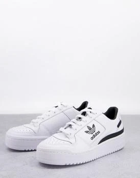 推荐adidas Originals Forum bold trainers in white with black trefoil商品
