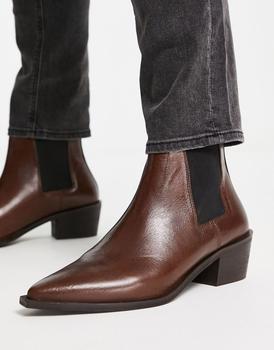 推荐Red Tape heeled chelsea western boots in brown leather商品