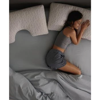 Coop Sleep Goods | The Original Cut-Out Adjustable Memory Foam Pillow,商家Macy's,价格¥666