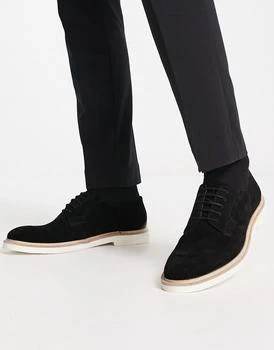 推荐ASOS DESIGN lace up derby shoes in black suede with white contrast sole商品