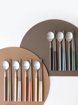 商品kamomekitchen | (7-Set) Color Mood Spoon and Chopsticks Set,商家W Concept,价格¥477图片